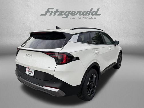 Snow White Pearl 2026 Kia Sportage Hybrid EX