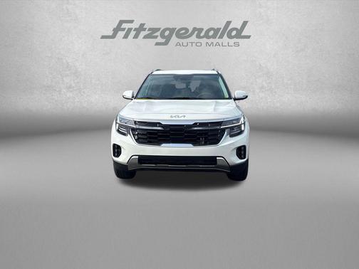 Snow White Pearl 2026 Kia Seltos SX