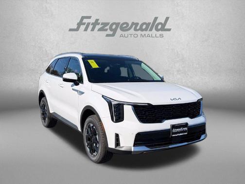 Glacial White Pearl 2026 Kia Sorento S