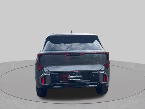 Interstellar Gray 2027 Kia Seltos X-Line S