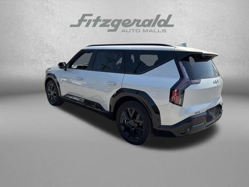 Ivory Silver 2026 Kia EV9 Land