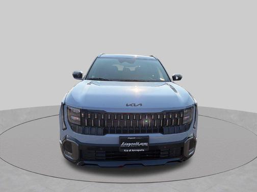 Pale Gray 2027 Kia Seltos X-Line S