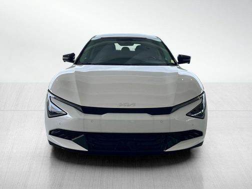 2025 Kia EV6 Wind