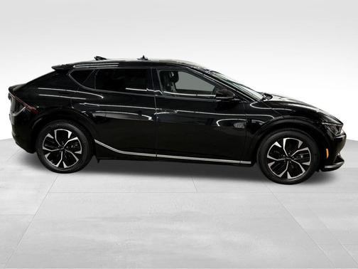 2022 Kia EV6 Wind