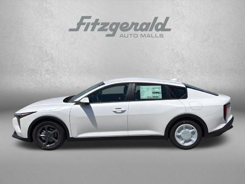 Snow White Pearl 2026 Kia K4 LXS