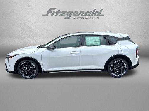 Snow White Pearl 2026 Kia K4 GT-Line