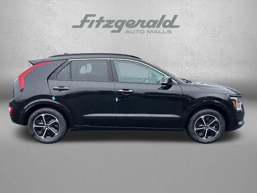 Aurora Black Pearl 2026 Kia Niro SX
