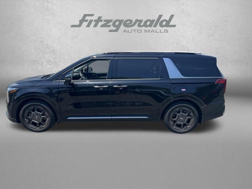Aurora Black Pearl 2025 Kia Carnival SX