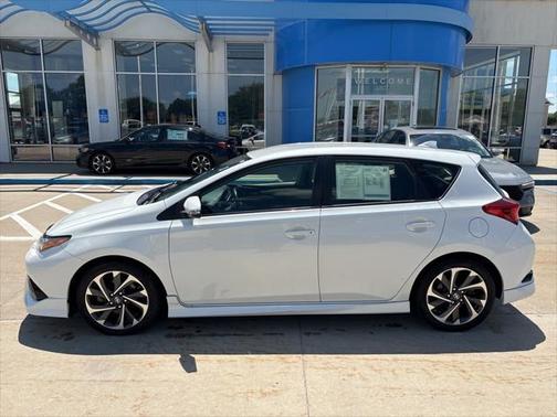 2016 Scion iM Base