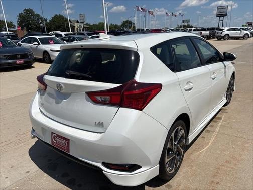 2016 Scion iM Base