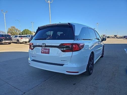 2023 Honda Odyssey Sport