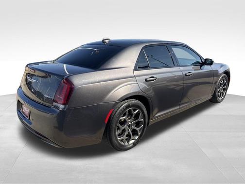 2018 Chrysler 300 S