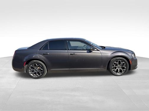 2018 Chrysler 300 S