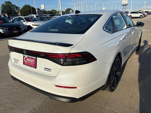 2024 Honda Accord Hybrid Base