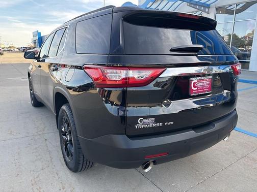 2021 Chevrolet Traverse LT Cloth