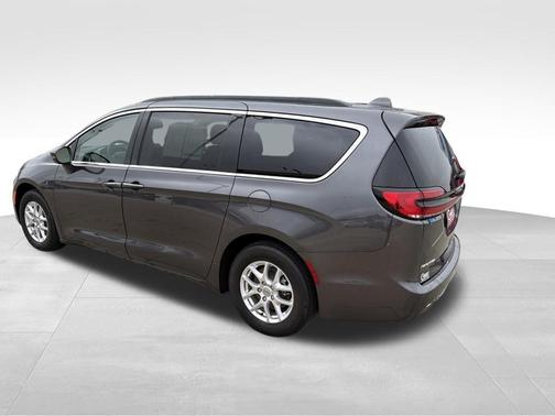 Granite Crystal Metallic Clearcoat 2022 Chrysler Pacifica Touring L