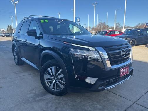 2024 Nissan Pathfinder SL 4WD