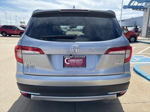 2022 Honda Pilot Touring 8-Passenger