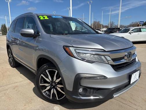 2022 Honda Pilot Touring 8-Passenger