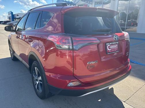 2017 Toyota RAV4 XLE
