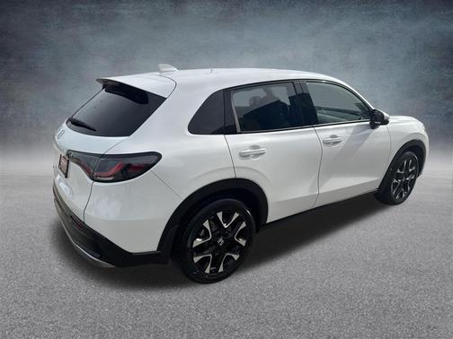 Platinum White Pearl 2026 Honda HR-V EX-L