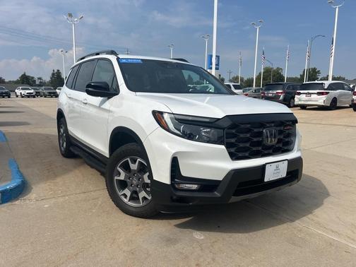 2022 Honda Passport AWD TrailSport