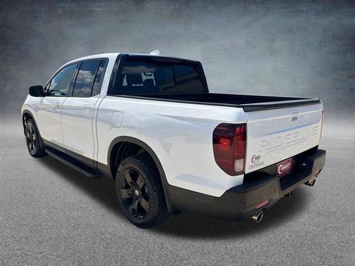 Platinum White Pearl 2025 Honda Ridgeline Black