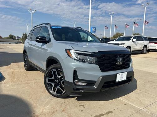 2023 Honda Passport AWD Elite