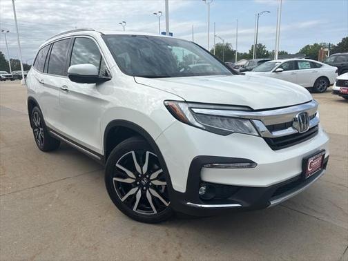 2019 Honda Pilot Touring 8-Passenger