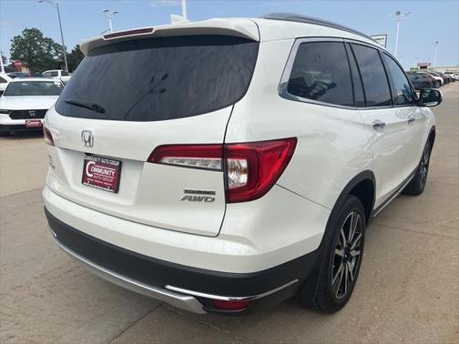 2019 Honda Pilot Touring 8-Passenger