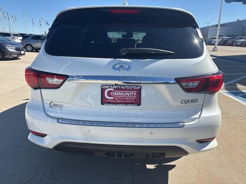 2017 INFINITI QX60 Base