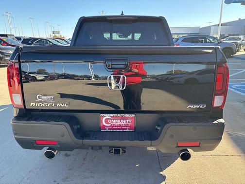 2023 Honda Ridgeline Black