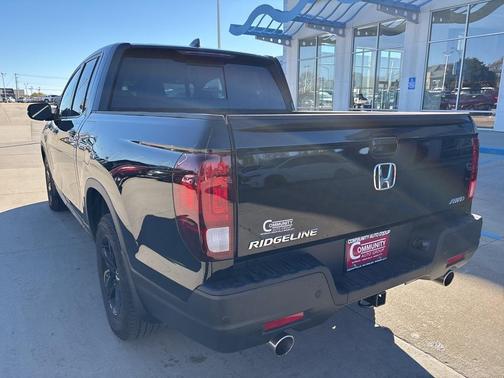 2023 Honda Ridgeline Black