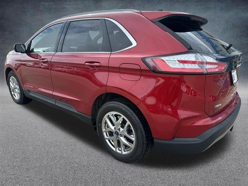 Rapid Red Metallic Tinted Clearcoat 2022 Ford Edge SEL