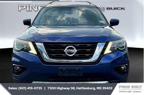 2017 Nissan Pathfinder SL