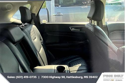 2024 Ford Edge Titanium