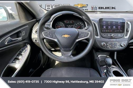 2022 Chevrolet Malibu FWD LT