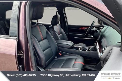 Stardust Metallic 2025 Chevrolet Traverse RS