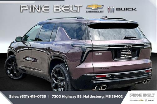 Stardust Metallic 2025 Chevrolet Traverse RS