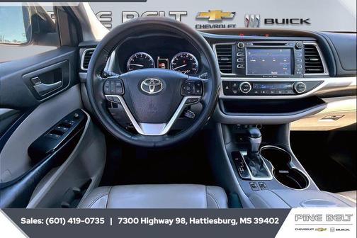 2018 Toyota Highlander SE