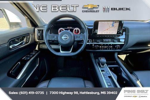 2024 Nissan Pathfinder Platinum FWD