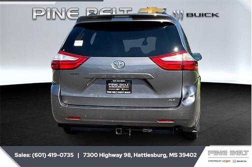 2015 Toyota Sienna XLE