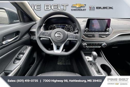 2025 Nissan Altima 2.5 SV