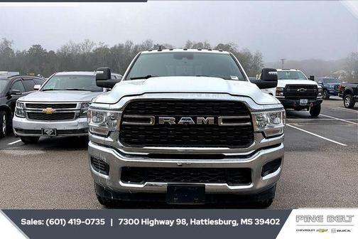 2023 RAM 2500 Tradesman Crew Cab 4x4 6'4' Box