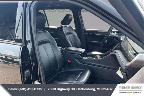 Diamond Black Crystal Pearlcoat 2025 Jeep Grand Cherokee L Limited