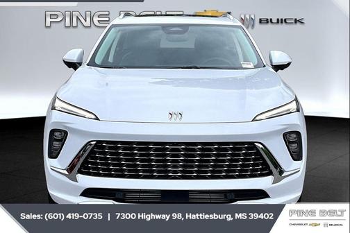 Iridescent White Tricoat 2026 Buick Envision Avenir AWD