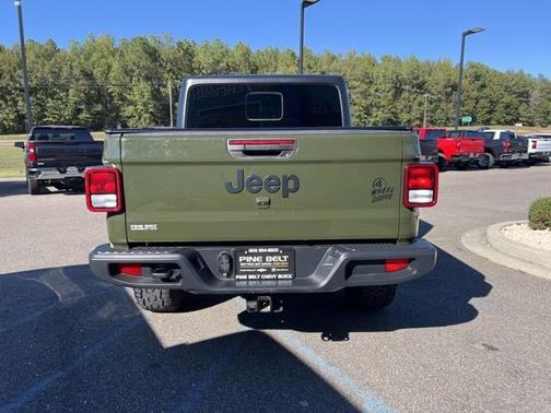 2022 Jeep Gladiator Willys 4x4
