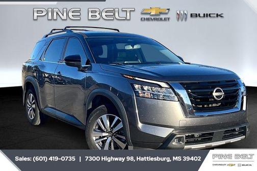 2022 Nissan Pathfinder SL 2WD