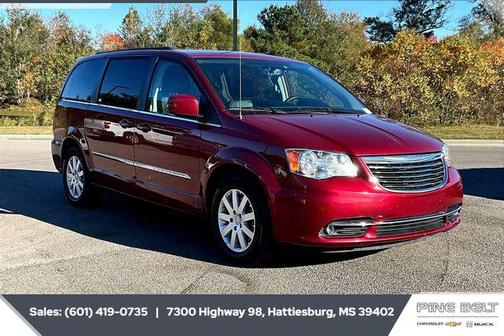 2016 Chrysler Town & Country Touring