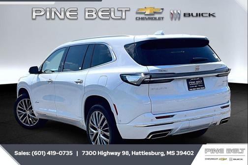 iridescent white tricoat 2026 Buick Enclave Avenir FWD